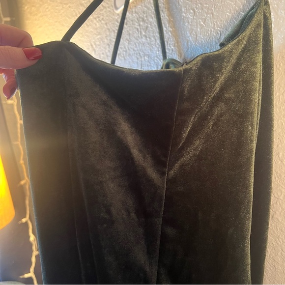 Forever 21 Women’s Velour Velvet Green Mini Party Dress Thin Straps Size Large - Picture 6 of 14